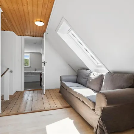 Apartment Angelie - 350m From The Sea By Interhome