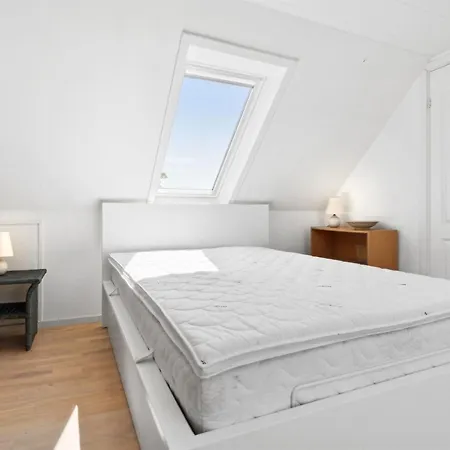 Angelie - 350m From The Sea By Interhome
